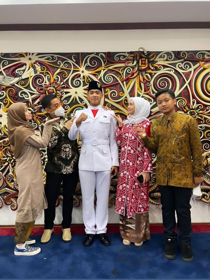 Isra Mashel, putra Sandy Arifin
