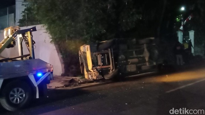 Kecelakaan di Jalan Raya Puncak, Ciloto, Cianjur.