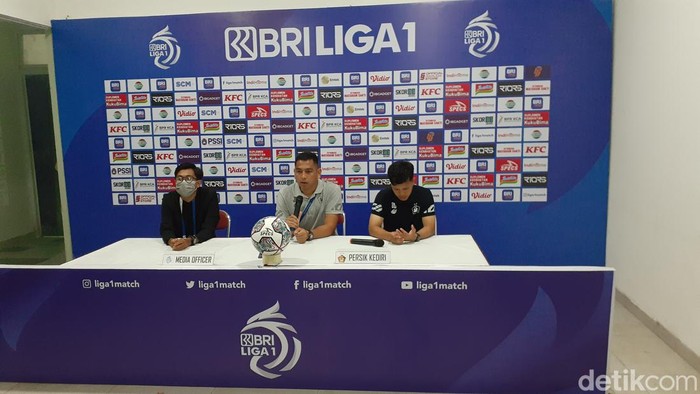Konferensi pers Persik Kediri usai laga di Stadion Jatidiri, Semarang, Kamis (18/8/2022).