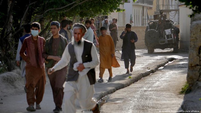 Ledakan Bom Masjid di Kabul Tewaskan Ulama dan Lukai Anak-anak