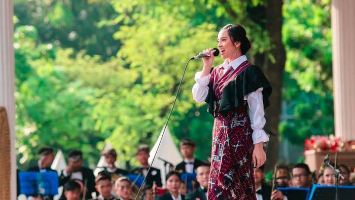 lyodra ginting lyodra ginting usai nyanyi di Istana.