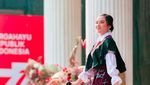 Semua Mata Tertuju Padamu! 7 Potret Cantik Lyodra Ginting Nyanyi di Istana