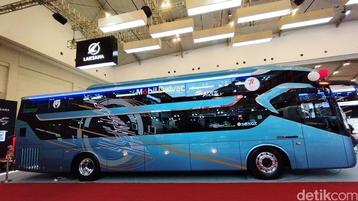 Mewahnya sleeper Bus Laksana Legacy SR3 Mewahnya sleeper Bus Laksana Legacy SR3