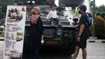 Panser Anoa Diserbu Warga dalam Pameran Alutsista di Tangsel