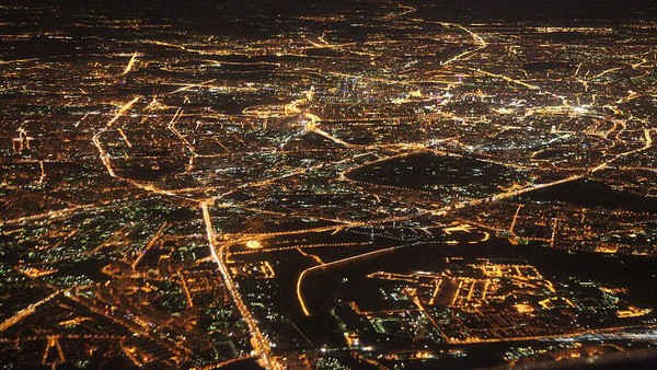 Berikutnya, ada suasana Kota Moscow yang dijepret dari pesawat. Foto ini diambil pada 7 Januari 2010.