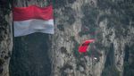 Luar Biasa, Gunung-gunung Ini Didaki Hanya untuk Kibarkan Merah Putih