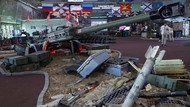 Giliran Rusia yang Pamer Senjata Rampasan Perang, Tank hingga Drone