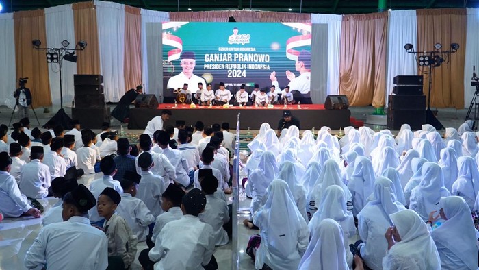 Santri-Kiai di Lampung Doakan Ganjar Pranowo Jadi Presiden 2024