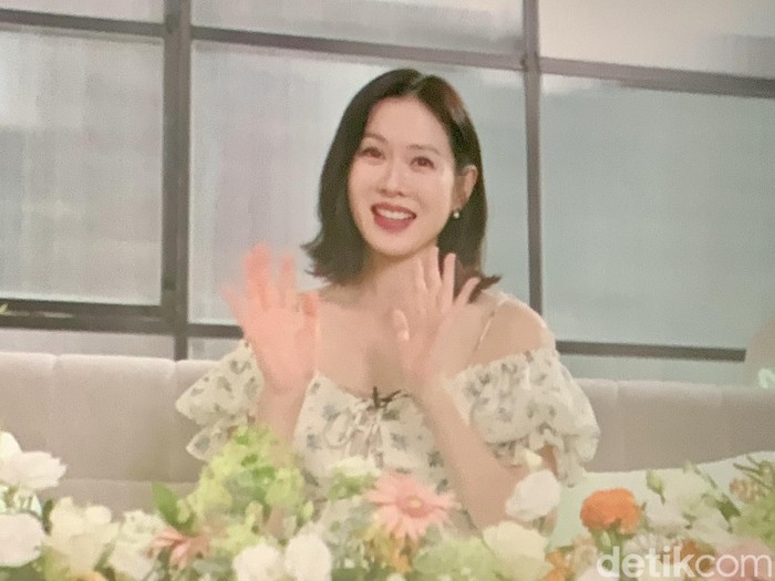 Son Ye Jin didapuk menjadi brand ambassador produk Indonesia Son Ye Jin didapuk menjadi brand ambassador produk Indonesia