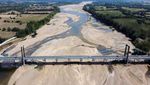 Sungai di Prancis Kering Kerontang, Kapal-kapal pada Nganggur