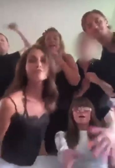 Video viral Perdana Menteri (PM) Finlandia Sanna Marin saat pesta. (Tangkapan Layar via Twitter @visegrad24)