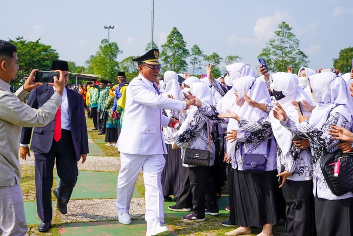 Walkot Cilegon Saat Upacara HUT RI