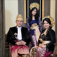 Selain Hari Kemerdekaan RI, 17 Agustus juga menjadi momen istimewa bagi keluarga kecil ini. Pasalnya, putri pertama mereka, Almira Tunggadewi Yudhoyono, juga lahir di tanggal yang sama. Kini usianya sudah genap 14 tahun. Foto: Instagram/@annisayudhoyono