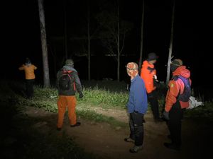 1 Pendaki Dikabarkan Hilang usai Rayakan HUT RI di Gunung Bawakaraeng