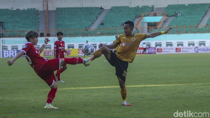 Kemenangan akhirnya diraih Persis Solo pada pekan ke-5 Liga 1 2022. Mereka mengalahkan Bhayangkara FC 1-0.