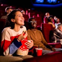 Hobi Nonton Bioskop saat Weekend? Studi Sebut Bisa Bantu Panjang Umur