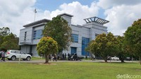 Terlihat aset yang disita ada tiga bidang tanah dan bangunan di satu hamparan yang luasnya hampir 3 Ha.