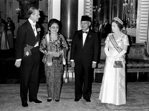 Mengenang Ratu Elizabeth II, Pernah Kunjungi Indonesia pada 1974