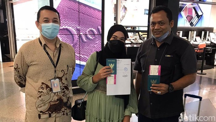 Lili Herawati yang disekap majikan di Malaysia akhirnya pulang kampung.
