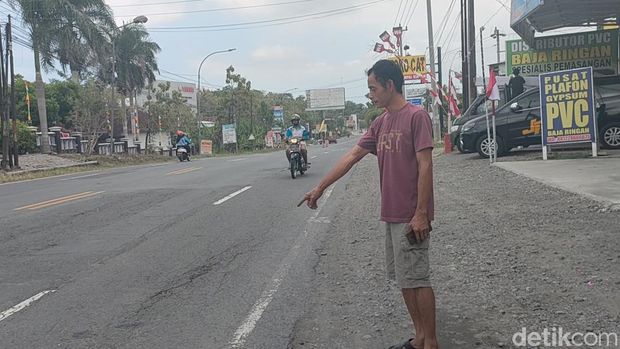 Lokasi kecelakaan pegowes di Jalan Jogja-Wates Km 27, Kulon Progo, Jumat (19/8/2022).
