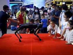Bikin Takjub, Deretan Robot Canggih Ini Dipamerkan di Beijing