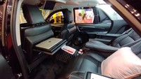 Nah, soal biayanya, untuk memodifikasi interior Fortuner dengan detail seperti itu, maka konsumen harus merogoh kocek sekitar Rp 175 juta. Khusus di GIIAS 2022, ada diskon atau potongan harga, sehingga menjadi Rp 130 juta.Foto: Luthfi Anshori/detikOto