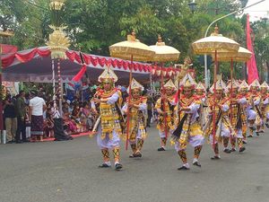 Pawai Budaya HUT ke-127 Kota Negara Libatkan 2000 Seniman