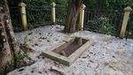Penampakan Makam Keramat di Pulau Keramut Anambas