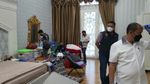 Penampakan Rumah Mewah Bos Judi Online Cemara Asri Digeledah Polisi