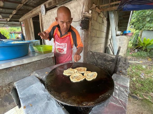 Penjual roti canai baik, tawarkan harga Rp 1.600 selama 32 tahun.