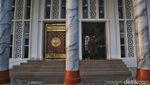 Pesona Masjid Agung Baitul Mamur, Megah di Pinggir Laut Anambas