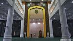 Pesona Masjid Agung Baitul Mamur, Megah di Pinggir Laut Anambas
