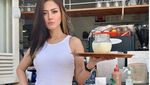 Pose Cantik Menawan Nita Gunawan Saat Bergaya Jadi Pelayan