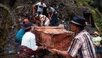Beginilah Ritual Ganti Baju Orang Mati di Toraja, Bikin Merinding