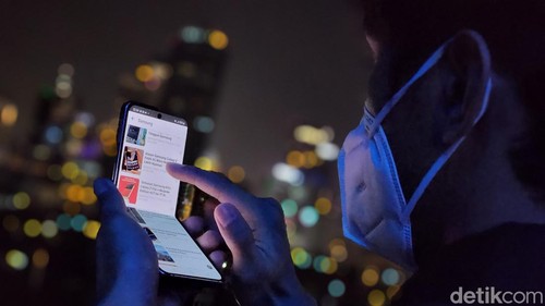 Unboxing Samsung Galaxy Z Flip 4