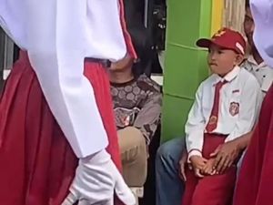 Cerita Pilu Siswa SD di Bone Tak Ikut Gerak Jalan HUT RI karena Seragam Kusam