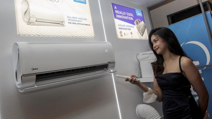 Midea memperkenalkan produk terbarunya inovatif menjadi solutif penyejuk untuk memenuhi kebutuhan konsumen dari model AC rumah tangga dengan kebutuhan menengah dari tipe Breezeles.