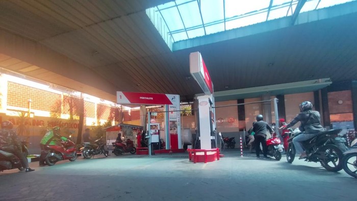 spbu di diponegoro surabaya