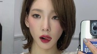 Kini Taeyeon memangkas rambutnya pendek hingga leher. (Foto: dok. Instagram @taeyeon_ss)  