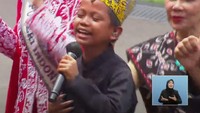 Alasan Juru Bahasa Isyarat HUT RI Ikut Goyang Saat Farel Prayoga Bernyanyi