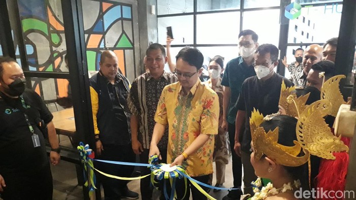Wamendag Jerry Sambuaga membuka T-HUB di Solo, Jumat (19/8/2022).