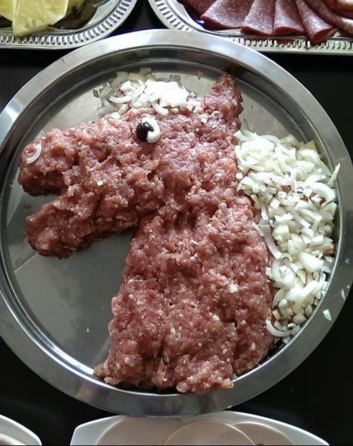 10 Kreasi Daging Cincang Bentuk Unik, dari Tikus hingga Kuda 10 Kreasi Daging Cincang Bentuk Unik, dari Tikus hingga Kuda