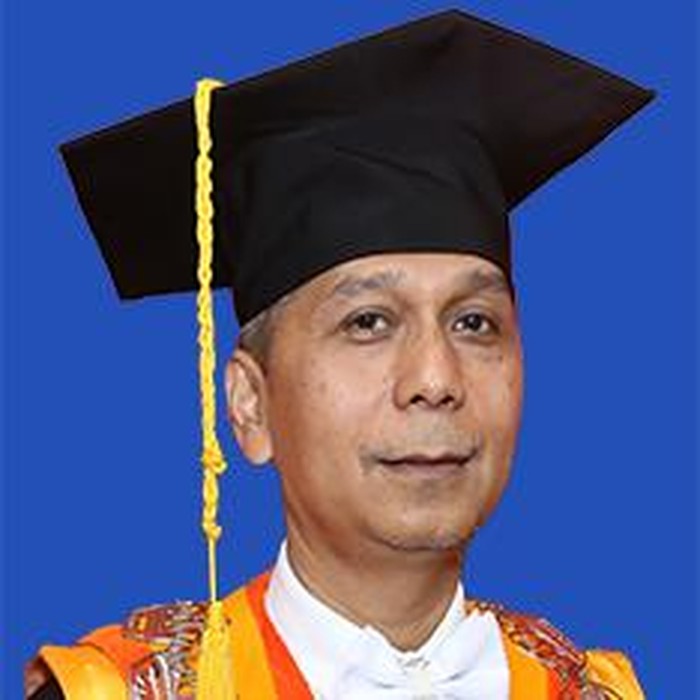 Pihak KPK melakukan operasi tangkap tangan (OTT) terhadap rektor perguruan tinggi negeri di Lampung. Kini, rektor tersebut sudah dibawa ke gedung KPK, Jakarta.