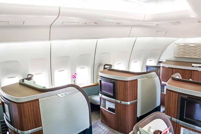 Ilustrasi kabin first class di pesawat