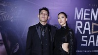 Andrea Dian dan Ganindra Bimo menghadiri press screening film Mencuri Raden Saleh tadi malam.  Foto: Noel/detikHOT