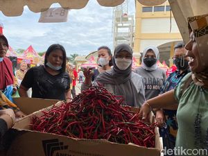Harga Cabai Merah Besar di Denpasar Hari Ini Terjun Bebas