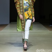 Dekranasda Yogyakarta mempunyai beberapa fokus untuk meningkatkan skala ekonomi, regenerasi, jejaring, akses dan global. Hampir 80% digerakkan oleh UMKM yang jumlahnya ribuan. Pelaku UMKM banyak kendala dalam menjalankan usaha, untuk itu dibutuhkan sinergi, kata GKB, Raden Ayu Adipati Pakualam Hemas, Wakil Ketua Dekranasda Daerah Istimewa Yogyakarta. Foto: Ajiwara Photography.