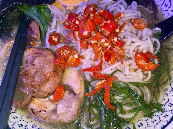 Gurih dan mantap, Jigoku Ramen di Garut.