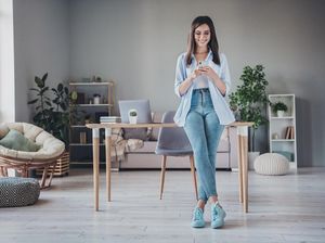 Inspirasi Outfit Kece ke Kantor Sesuai Agenda Kerja
