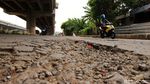 Jalan Penghubung Jakarta-Bekasi Rusak